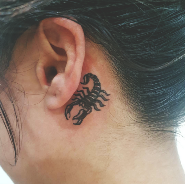 SCORPION-TATTOOS-FOR-MEN-AND-WOMEN