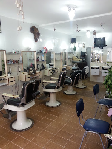 J C Fonseca Barbearia e Cabeleireiro - Salão de Beleza