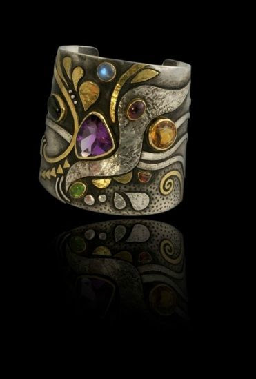 http://www.pinterest.com/pin/58828338856767924/ Cuff | Linda Ladurner. 'Manchette - Travelling ~ Le Roi des Aulnes'. Silver, gold, amethyst, tourmaline, citrine, moonstone, garnet and diopside.
