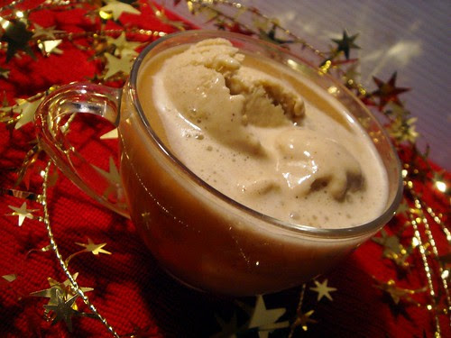 butter beer with homemade spiced coconut ice cream