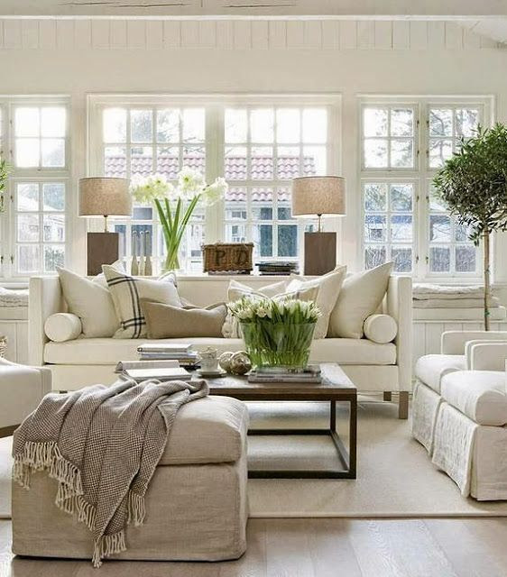 How To Create An Elegant Space In A Small Living Room ... How To Create An Elegant Space In A Small Living Room ...