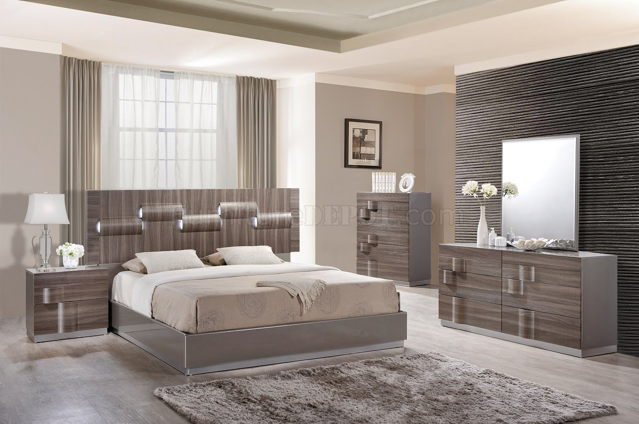 Adel Bedroom in Grey  Zebra Wood by Global w Optional 