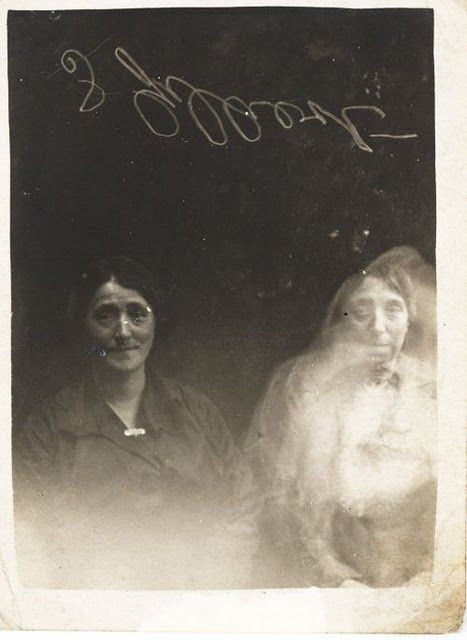 Retro Ghost Photos (22 pics) Retro Ghost Photos (22 pics)