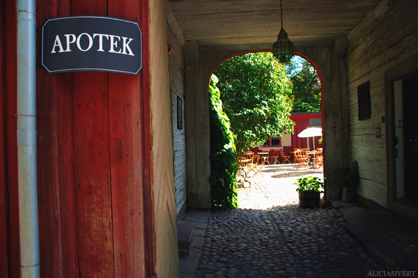 aliciasivert alicia sivertsson skansen apotek petissan fik café
