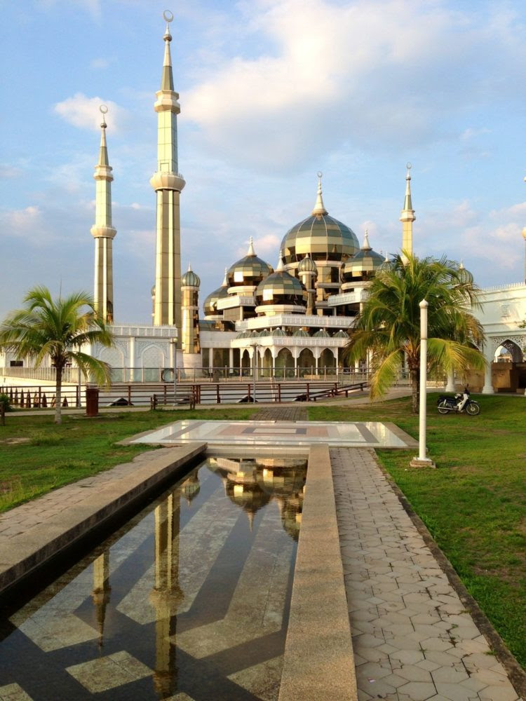  Gambar  dan Desain Menara  Masjid 