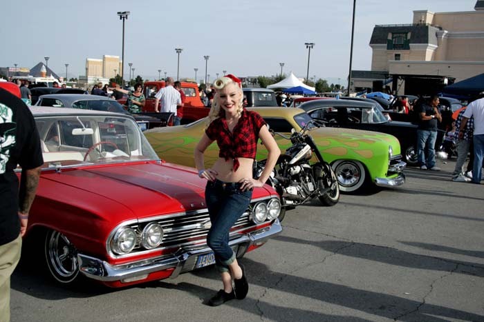Carshow pinup 244