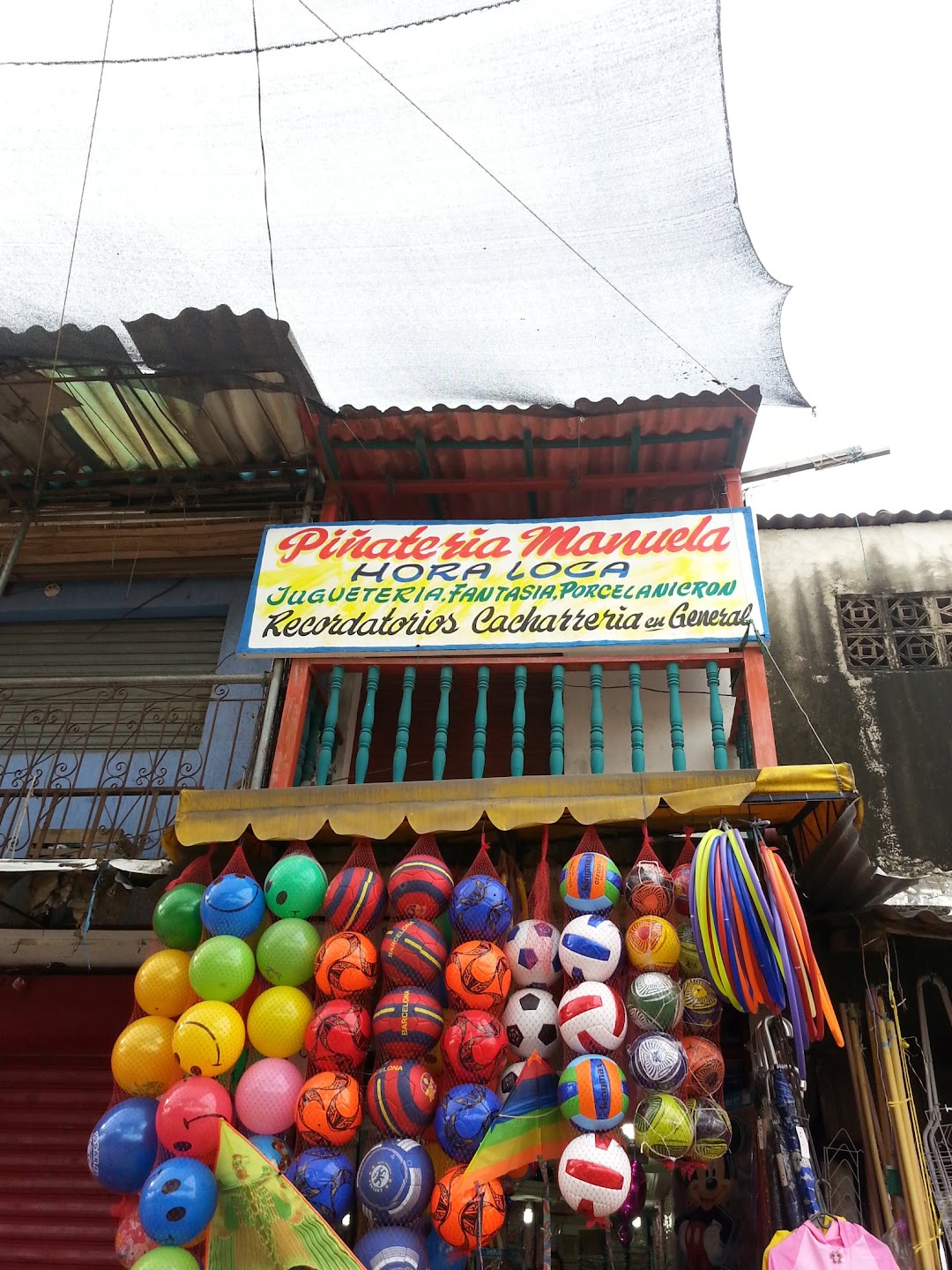 Piñateria Manuela