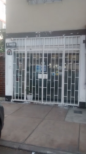 D' Fausto Saloon - San Miguel