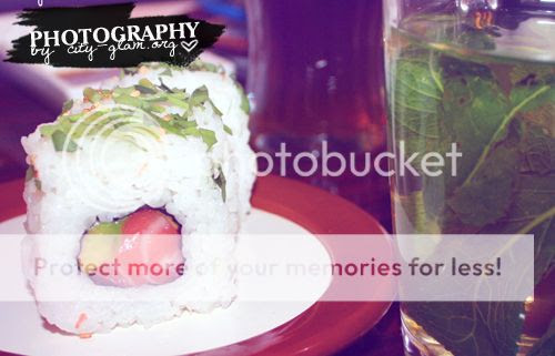http://i402.photobucket.com/albums/pp103/Sushiina/dailysushi.jpg