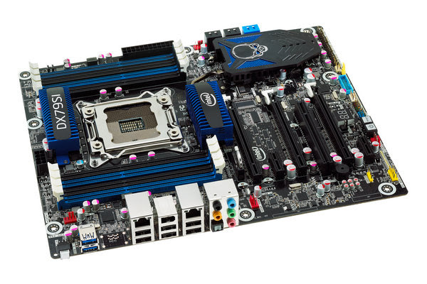 Teknologi Terbaru dalam Prosesor Intel Sandy Bridge-E dan Chipset X79