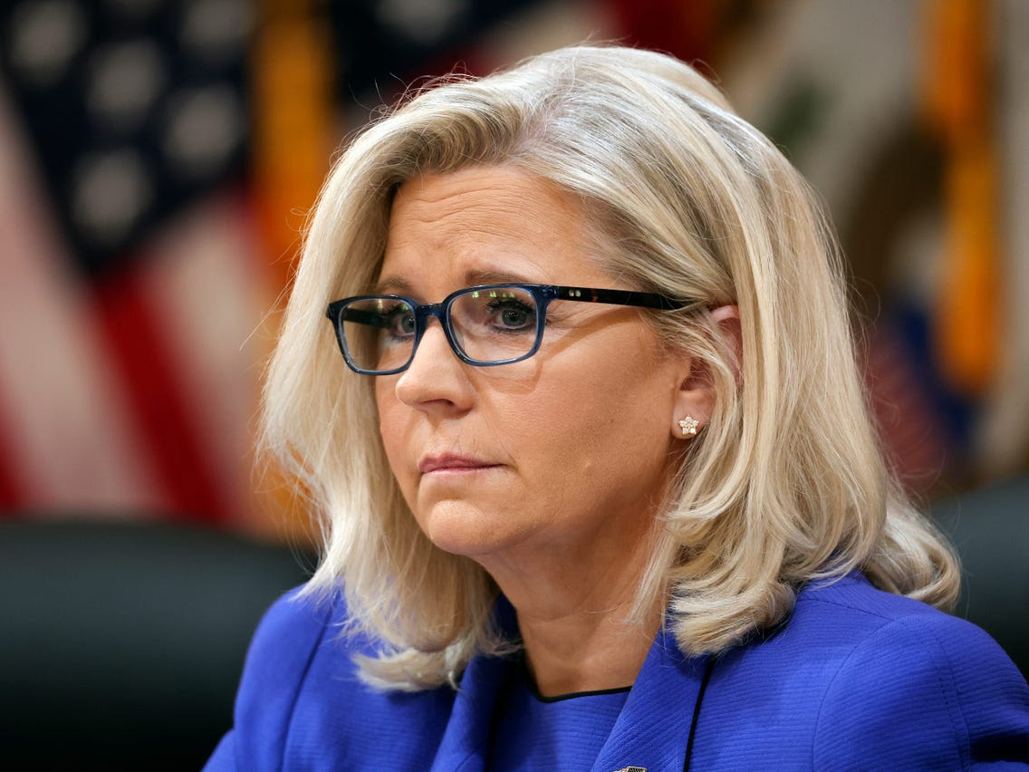 Liz Cheney reaches out to Democrats ahead of Wyoming primary