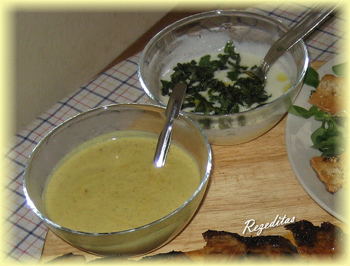 SALSA DE CURRY Y DE YOGUR DE JAMIE OLIVER PARA FILETE ADOBADO ESTILO INDIO