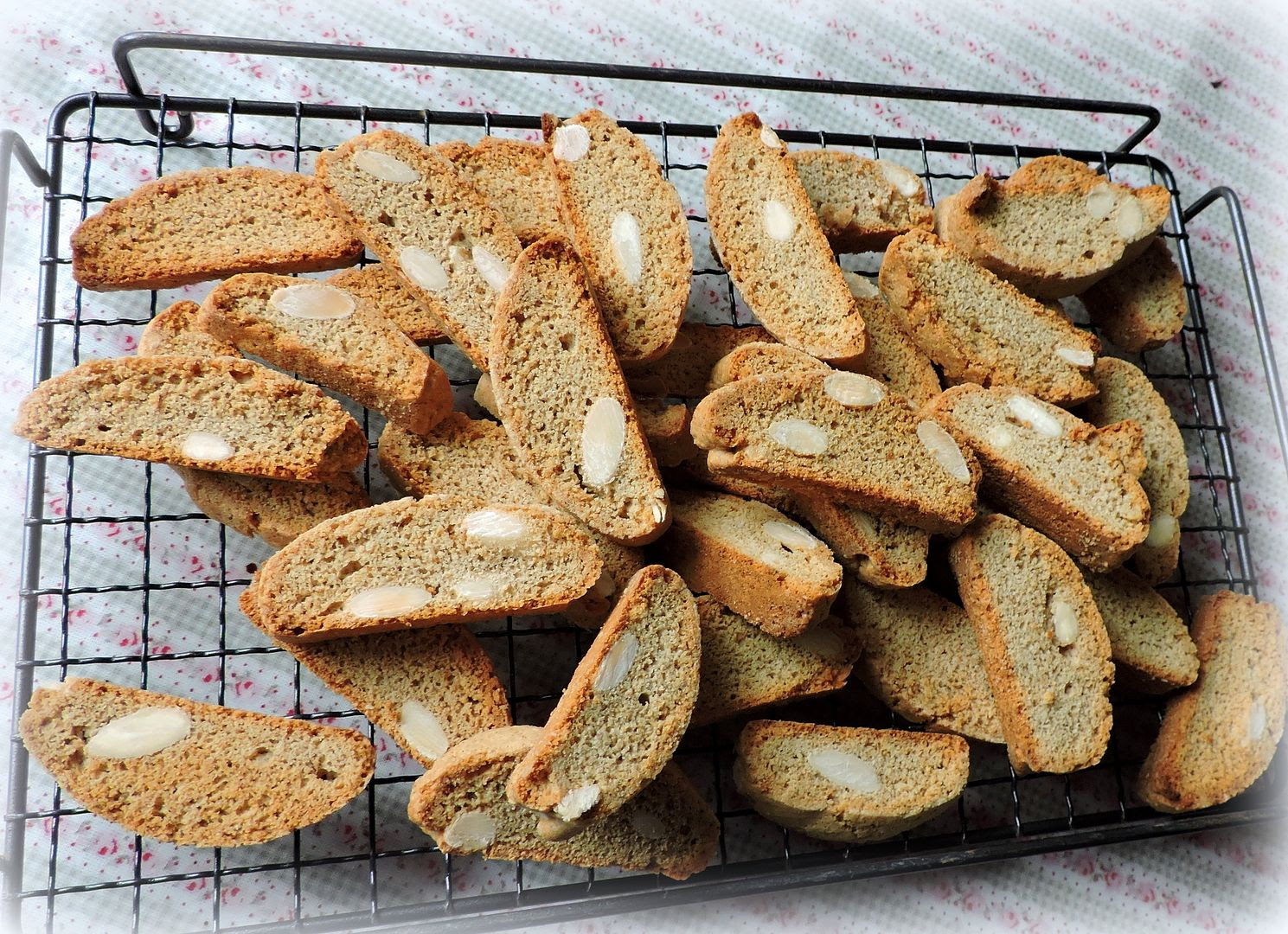 Spiced Cantuccini with Almonds