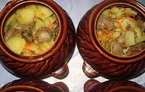 Жаркое по-домашнему в горшочках