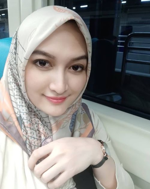 Janda Cantik Muslimah / Janda Muslimah Pemalang Cari Jodoh Wanita Aktris Wanita Cantik - Gak ...