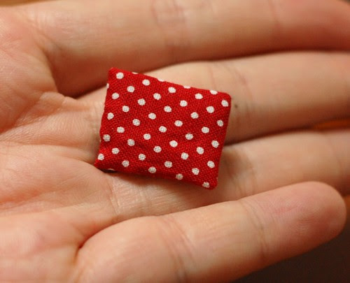 How to make a button pouch with two pockets 25