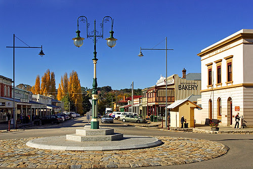 Beechworth, Victoria, Australia, Corner Ford and Camp Street, autumn IMG_9981_Beechworth
