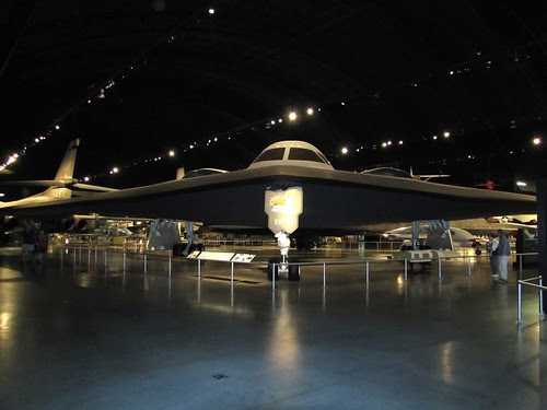 IMG_5035_B-2_Spirit_Stealth_Bomber_at_Air_Force_Museum