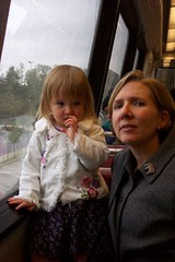 Evelin & Celeste on the Metro