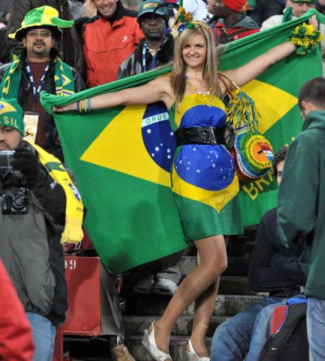 Supportrice fans Brésil Coupe du Monde 2014