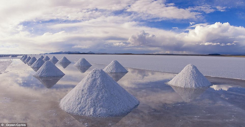Salar de Uyuni is the world's largest salt flat and is located in southwest Bolivia, near the crest of the Andes