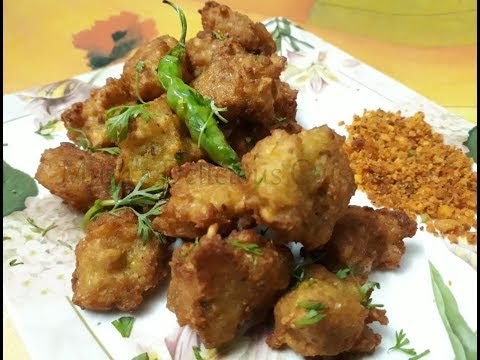 Moong Dal Pakoda / Moong Bhajiya / Yellow Lentil Fritters