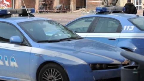 Camorra, undici fermi a Napoli:
sgominato il clan dei "capelloni"