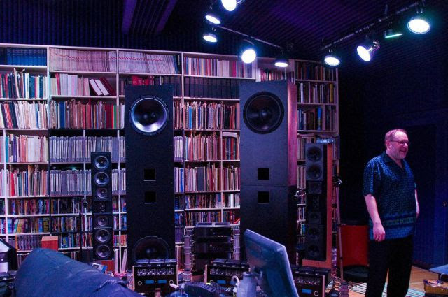 The Most Expensive and the Coolest Home Theatre in the World (22 pics) The Most Expensive and the Coolest Home Theatre in the World (22 pics)