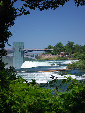 View from Luna Island to the top of the American Falls