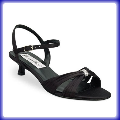 black sandals with small heel