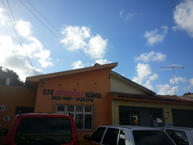 R. Olívia Menelau, 260 - Imbiribeira, Recife - PE, 51170-110