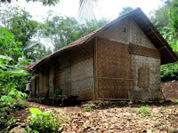 Rumah Kayu Jelek