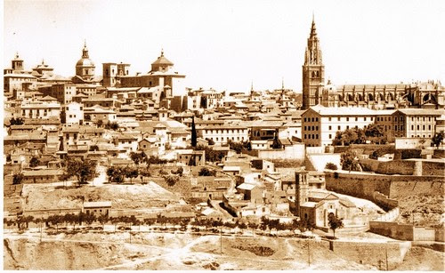 Catedral de Toledo, España, desde el Valle