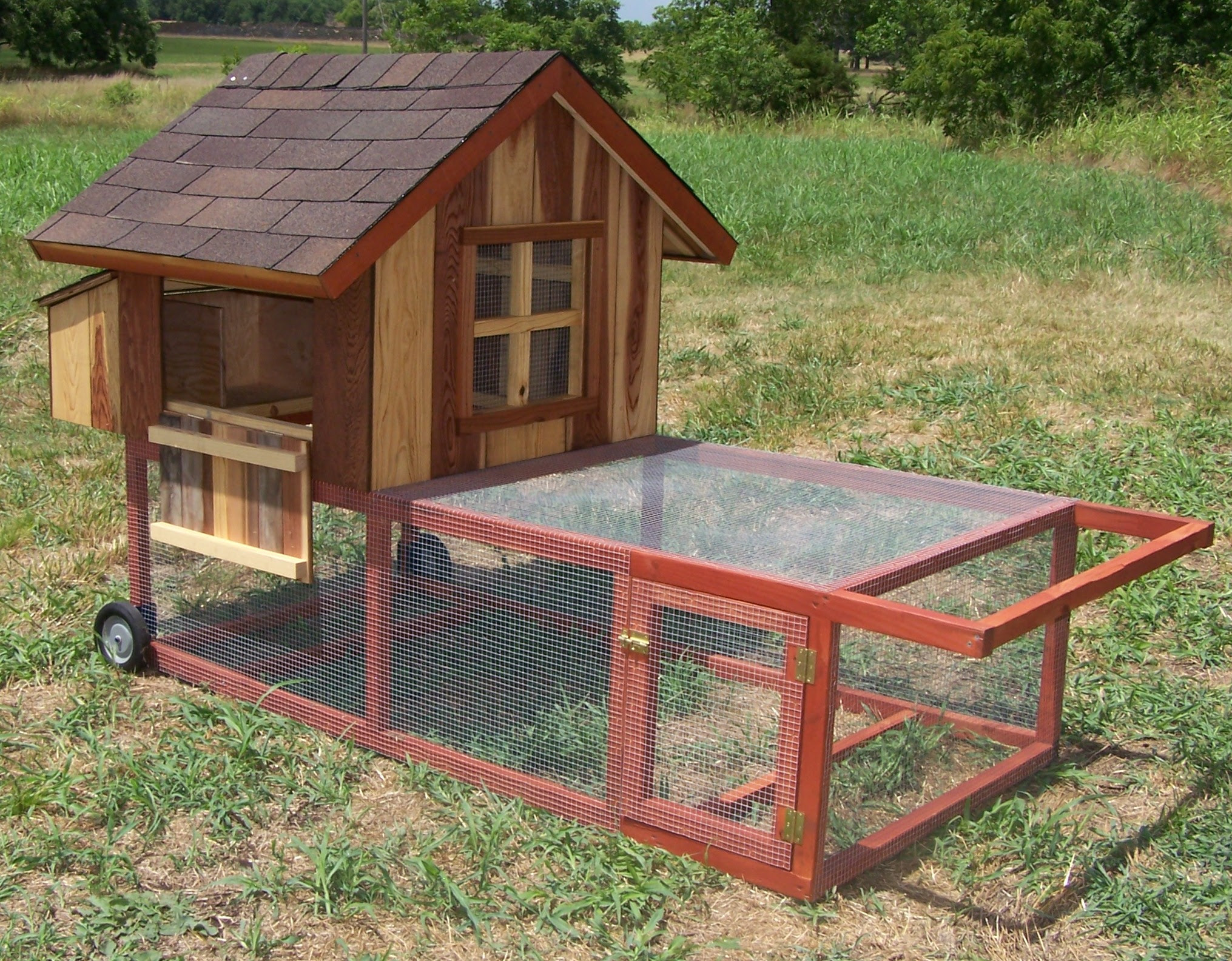 Yam Coop: Movable chicken coop