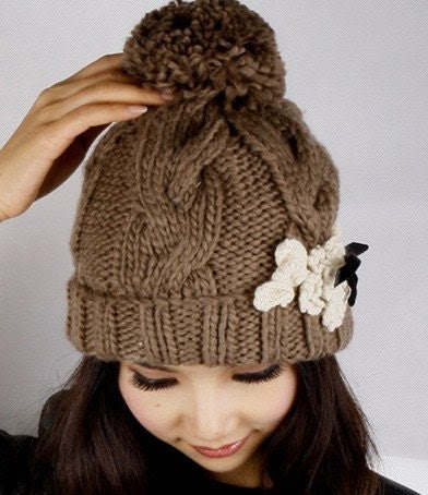 Twisted pattern woollen ball lady wool hat