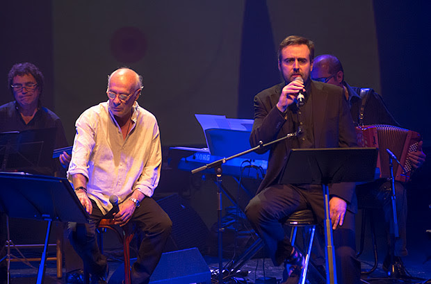 Joan Isaac con Roger Mas. © Xavier Pintanel Joan Isaac con Roger Mas. © Xavier Pintanel