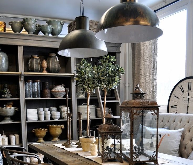 Free Wall Decoration Near Dining Table Free