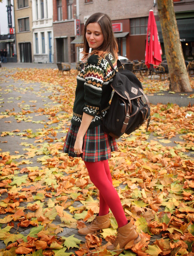 Fairisle and Schoolskirt and hazing. - THE STYLING DUTCHMAN.