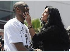 Kobe Bryant's wife files for divorce from the LA Lakers Kobe Bryant's wife files for divorce from the LA Lakers