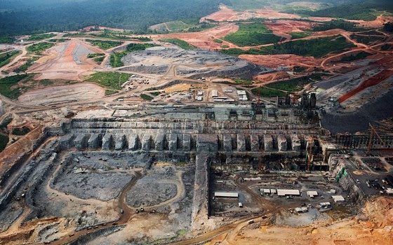 GRANDES OBRAS Usina de Belo Monte, no Pará, em 2013. Construir é o principal plano de desenvolvimento do governo (Foto: Lalo de Almeida/Folhapress) GRANDES OBRAS Usina de Belo Monte, no Pará, em 2013. Construir é o principal plano de desenvolvimento do governo (Foto: Lalo de Almeida/Folhapress)