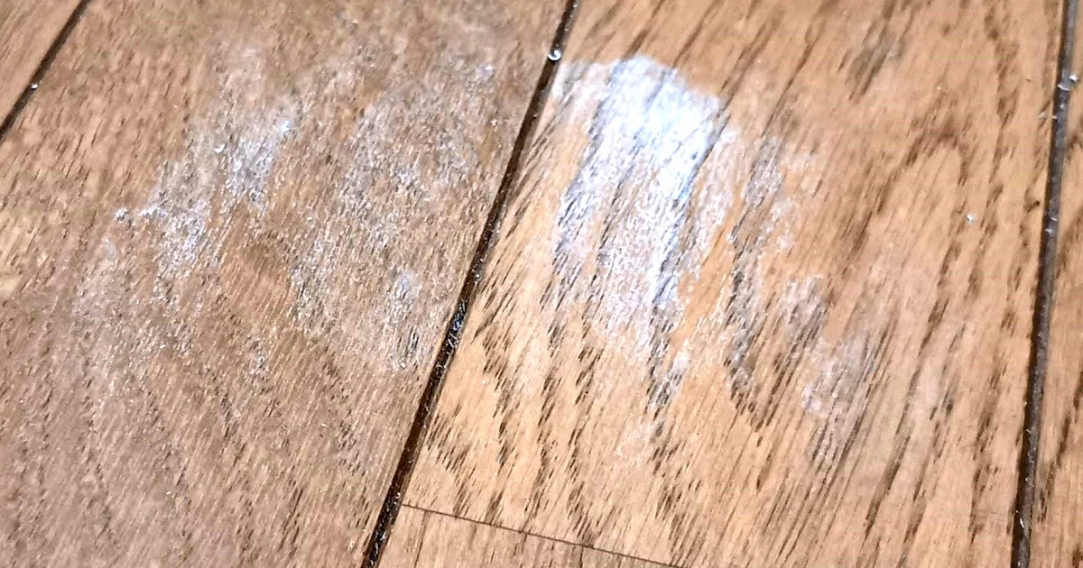 木 の テーブル 白く なる