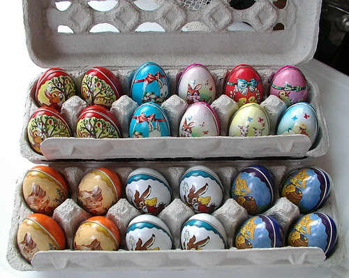 old fashion tin eggs