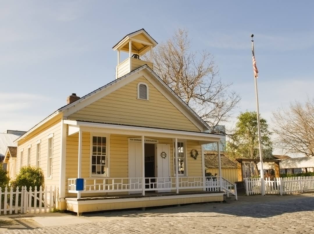 Old Sacramento Schoolhouse Museum