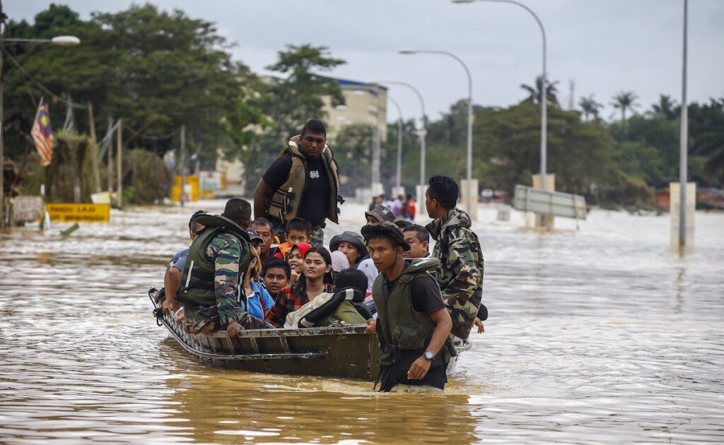 Article About Flash Flood In Malaysia  Heavy rains triggered severe