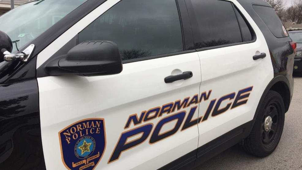 4 people in custody after high speed chase ends in Moore