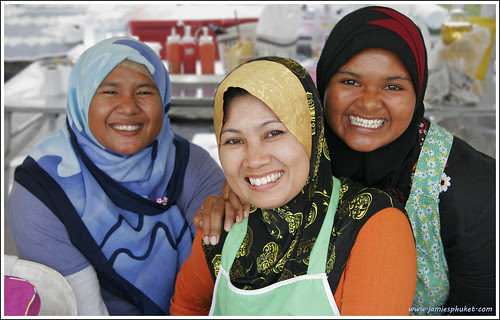 Smiling ladies at the Phuket Halal Expo