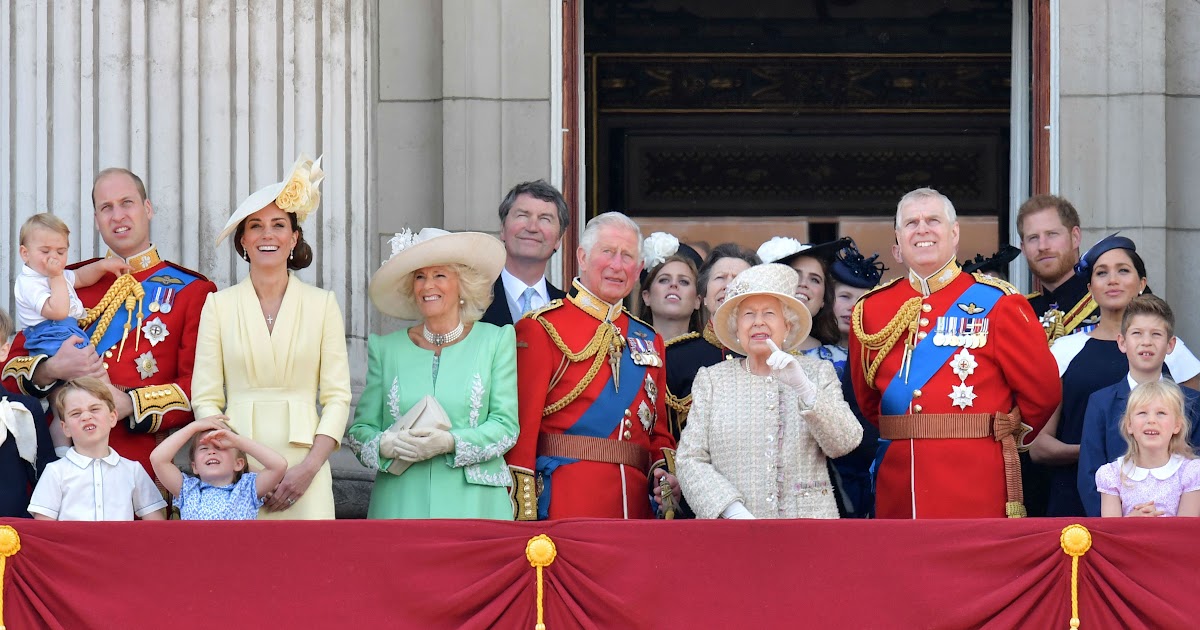 Royal Family / How Does The Royal Family Make Its Money - Photos and