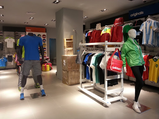 Mejores Tiendas Adidas Bucaramanga Cerca De Mi, Abren Hoy