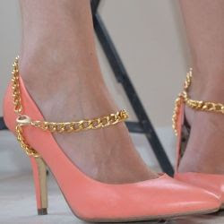 http://www.pinterest.com/pin/58828338857186568/ An easy to make version of the Sass + Bide heel harnesses everyone has been searching for since being spotted during Fashion week in Feb.