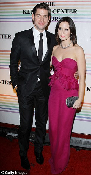 http://i.dailymail.co.uk/i/pix/2011/12/05/article-2070051-0F0E14A600000578-524_306x586.jpg